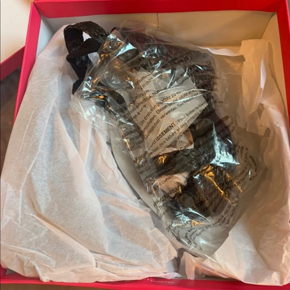 size 9 black wedges - Picture 2 of 2